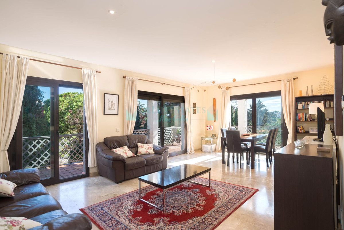 Apartment for sale in Rio Real, Marbella East