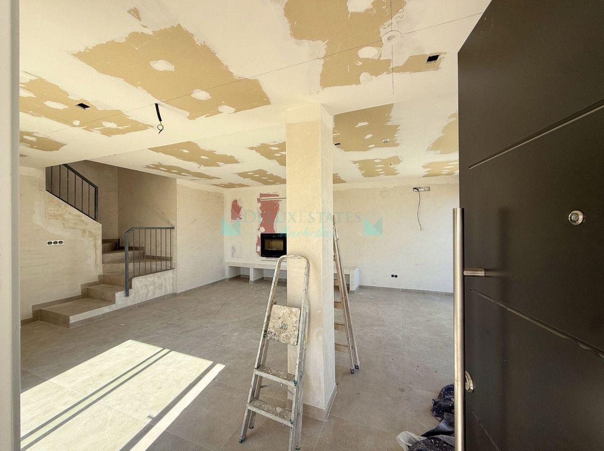 Semi Detached Villa for sale in Estepona