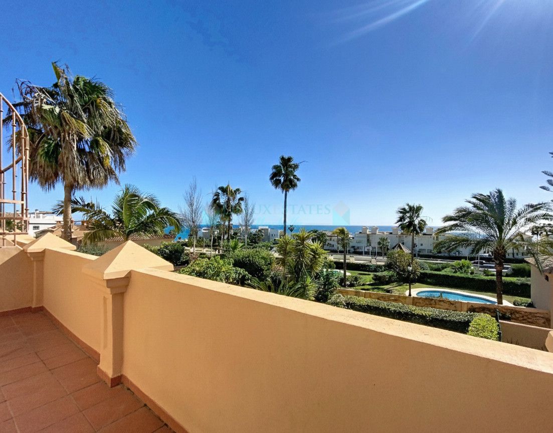 Town House for sale in Estepona