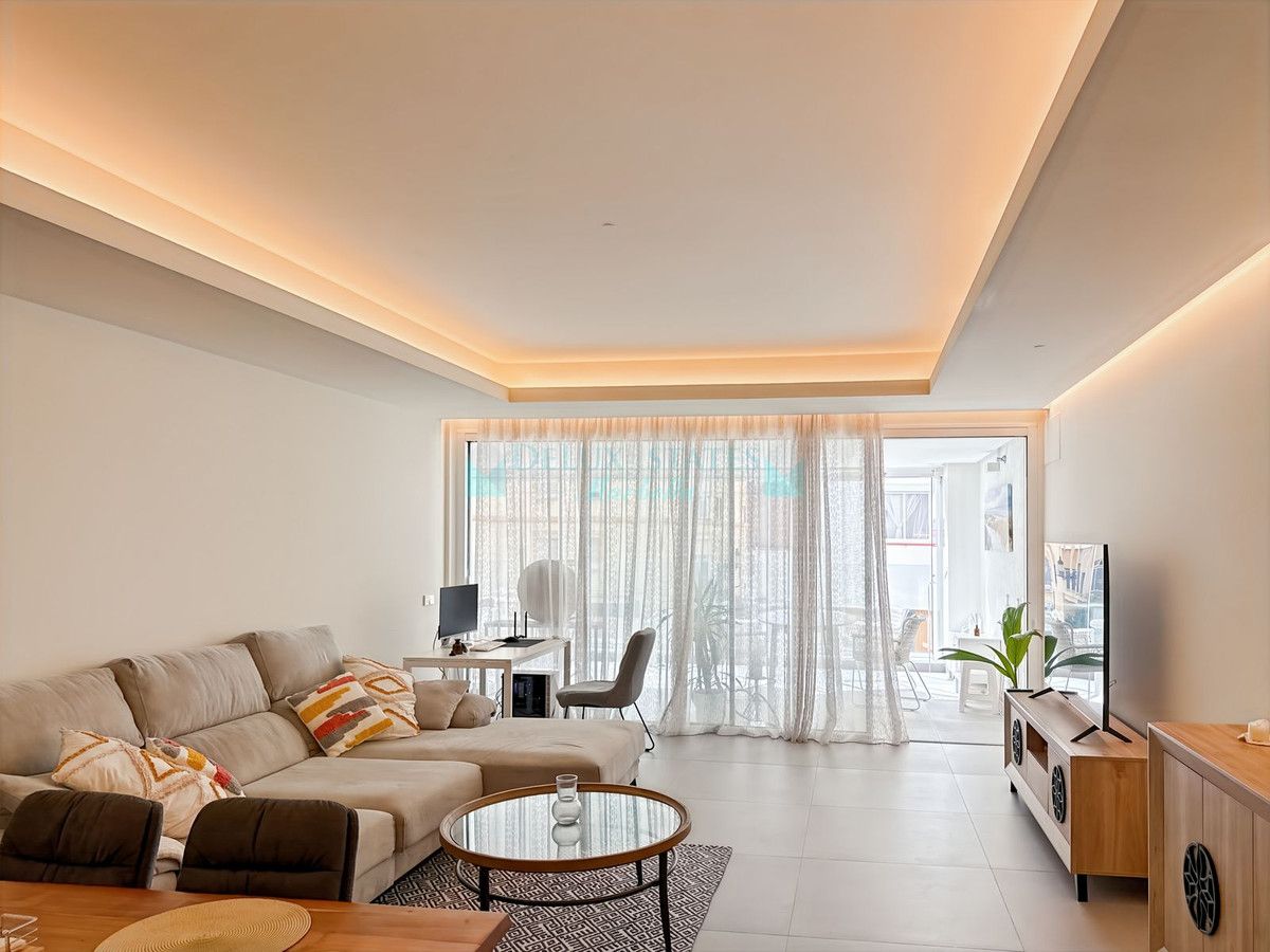 Apartment for sale in Estepona