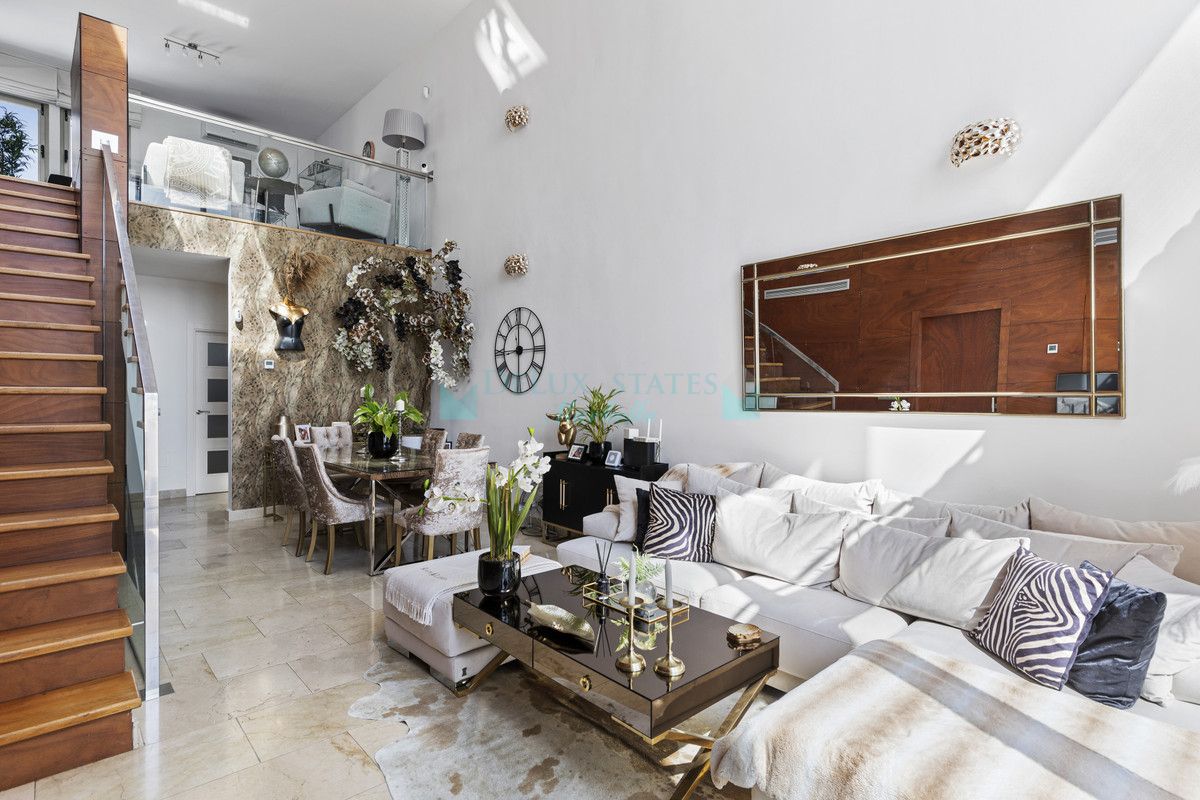 Town House for rent in Benahavis