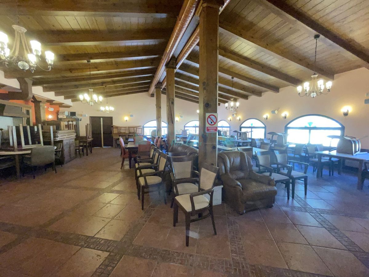 Bar for sale in El Paraiso, Estepona
