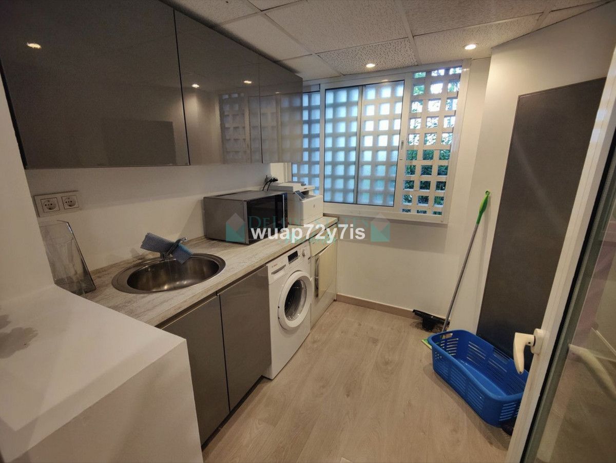 Ground Floor Apartment for sale in Marbella - Puerto Banus