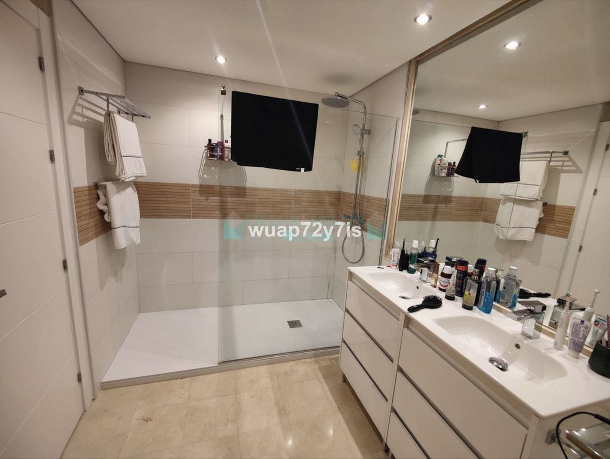 Ground Floor Apartment for sale in Marbella - Puerto Banus