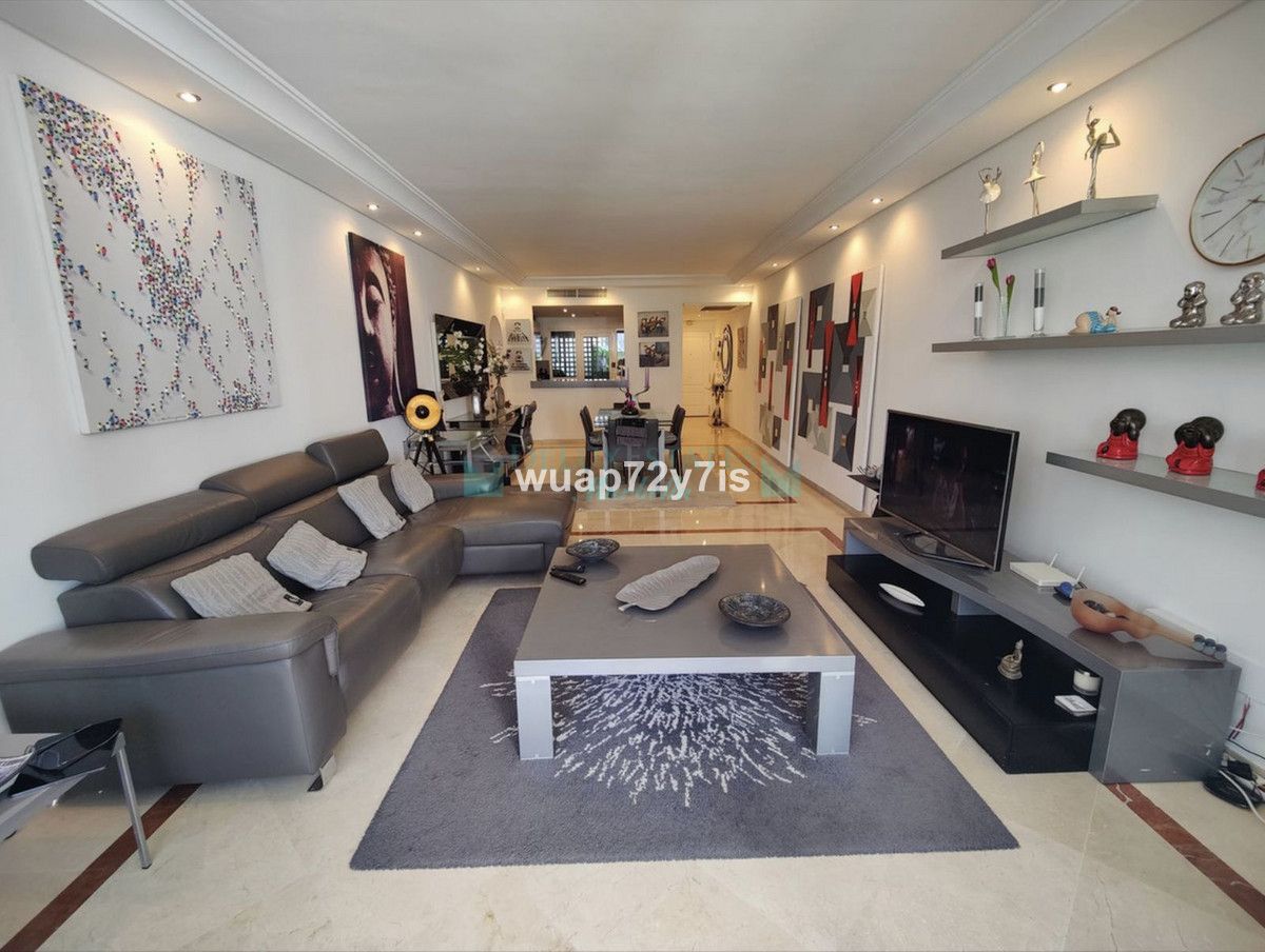 Ground Floor Apartment for sale in Marbella - Puerto Banus