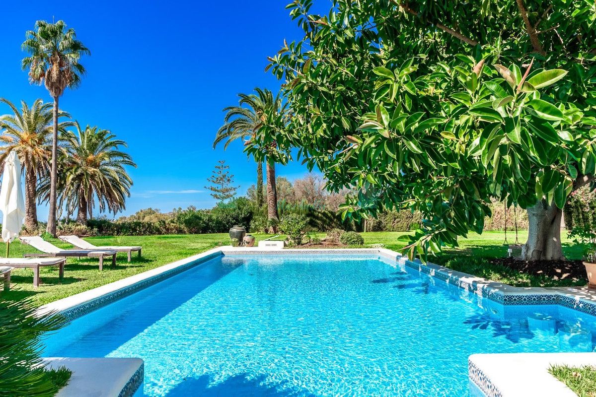 Villa en venta en Benahavis