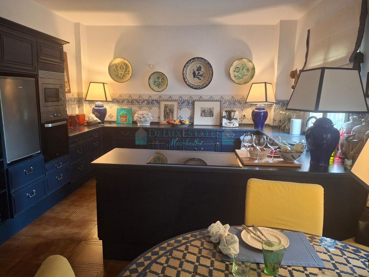 Villa en venta en Benahavis
