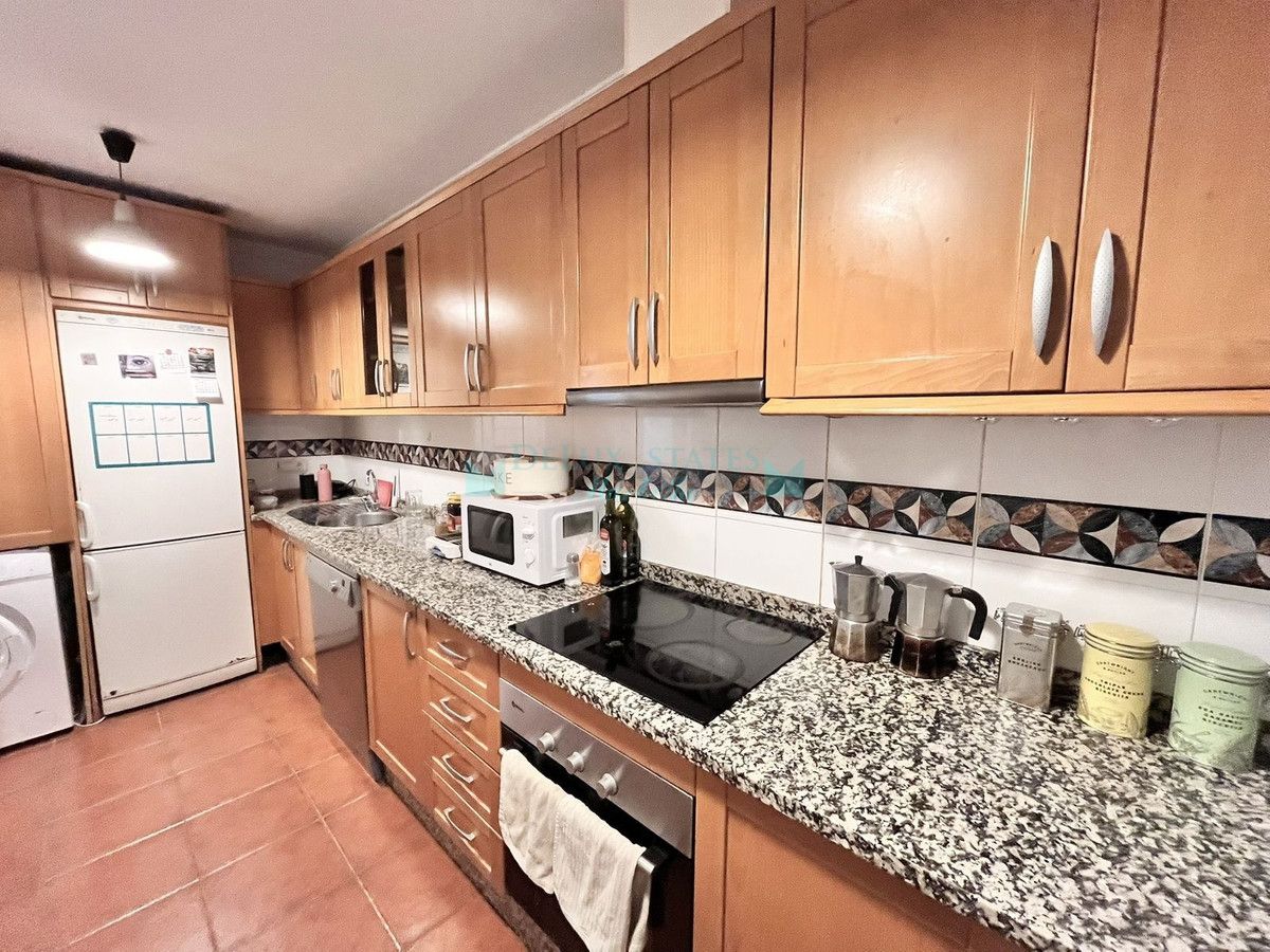 Ground Floor Apartment for sale in Elviria, Marbella East