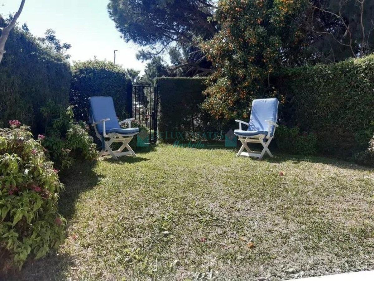 Town House for sale in Cabopino, Marbella East