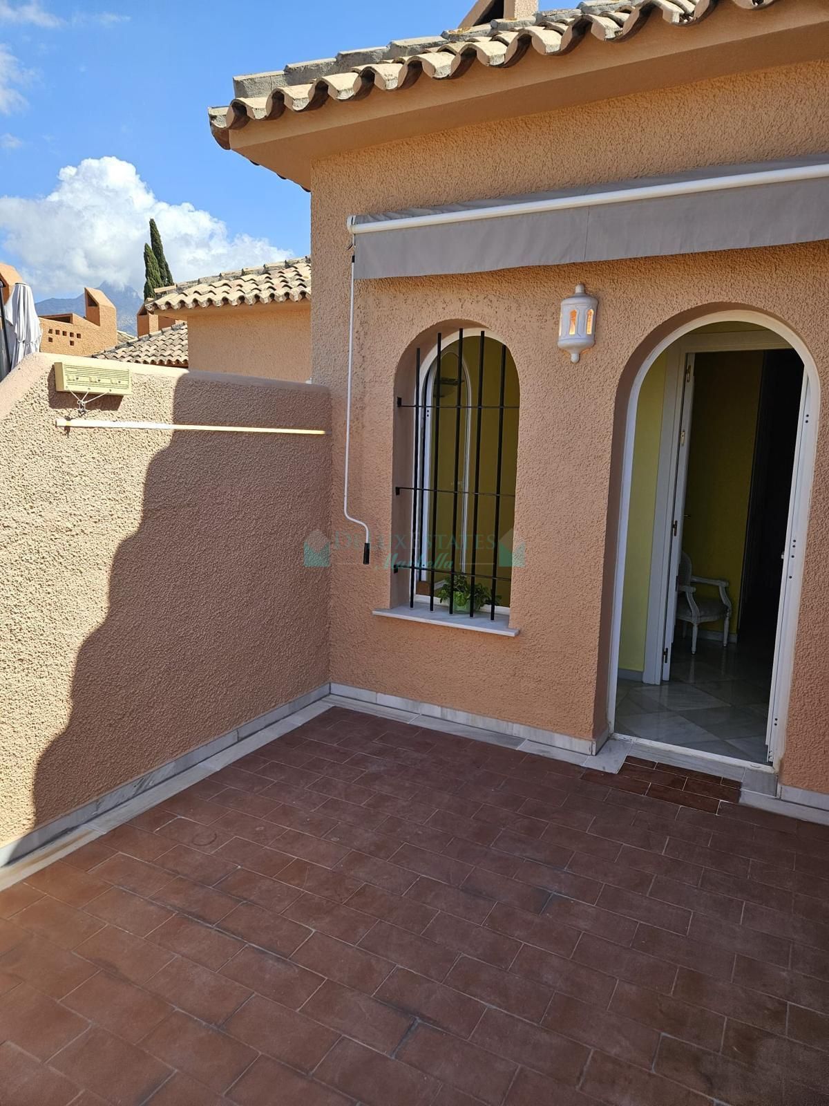 Town House for sale in Atalaya, Estepona