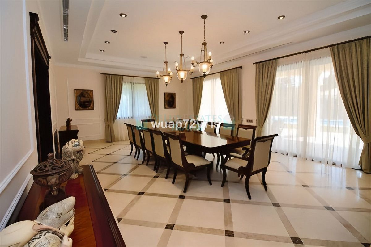 Villa for sale in Guadalmina Baja, San Pedro de Alcantara