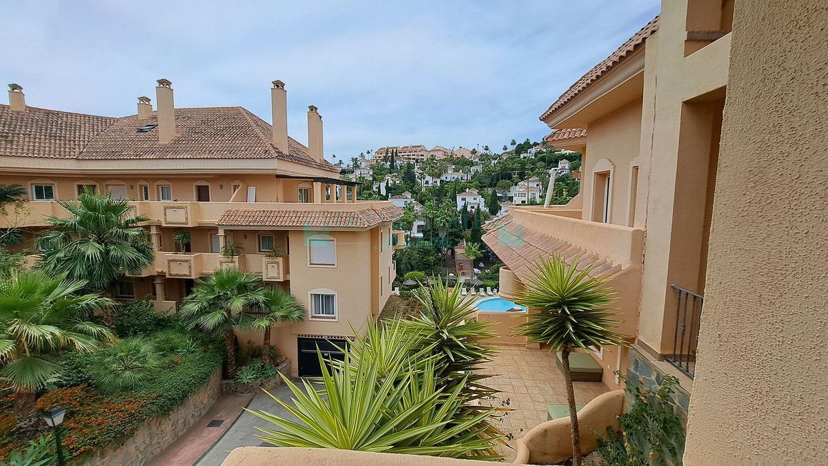 Apartment for sale in Nueva Andalucia