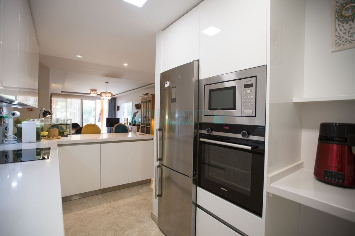 Ground Floor Apartment for sale in Nueva Andalucia