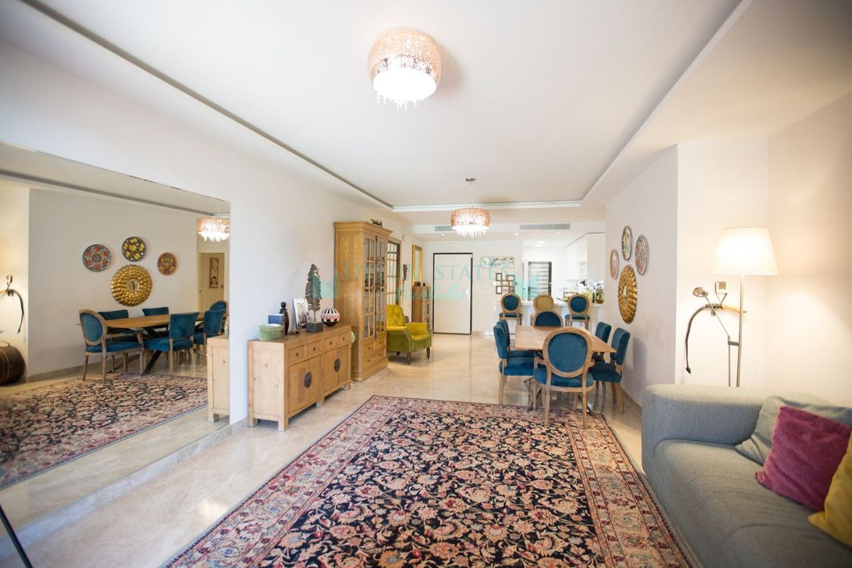 Ground Floor Apartment for sale in Nueva Andalucia