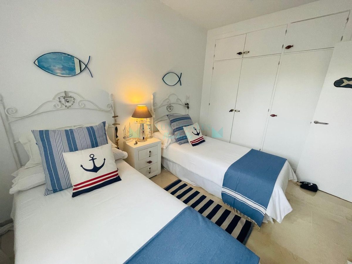Adosado en venta en Bahia de Marbella, Marbella Este