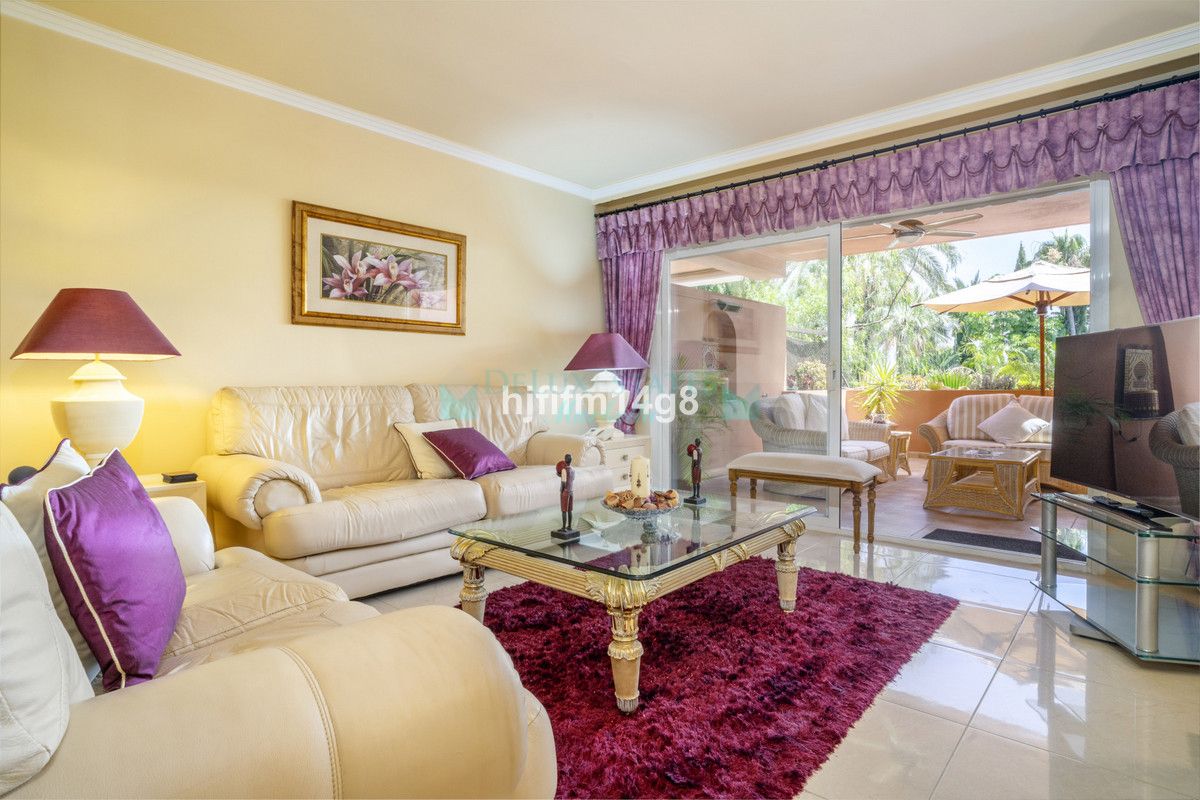 Ground Floor Apartment for sale in Marbella - Puerto Banus