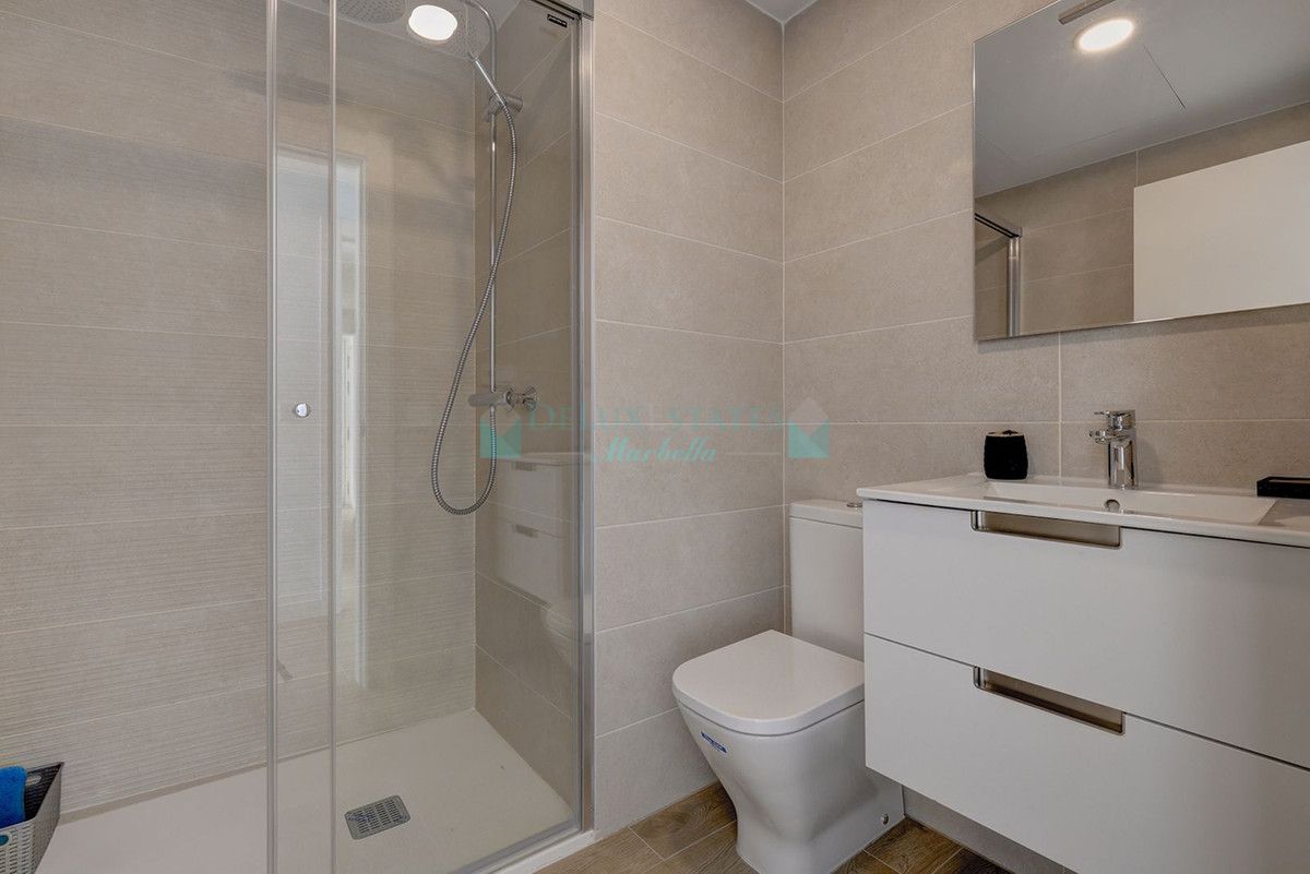 Apartment for sale in Estepona