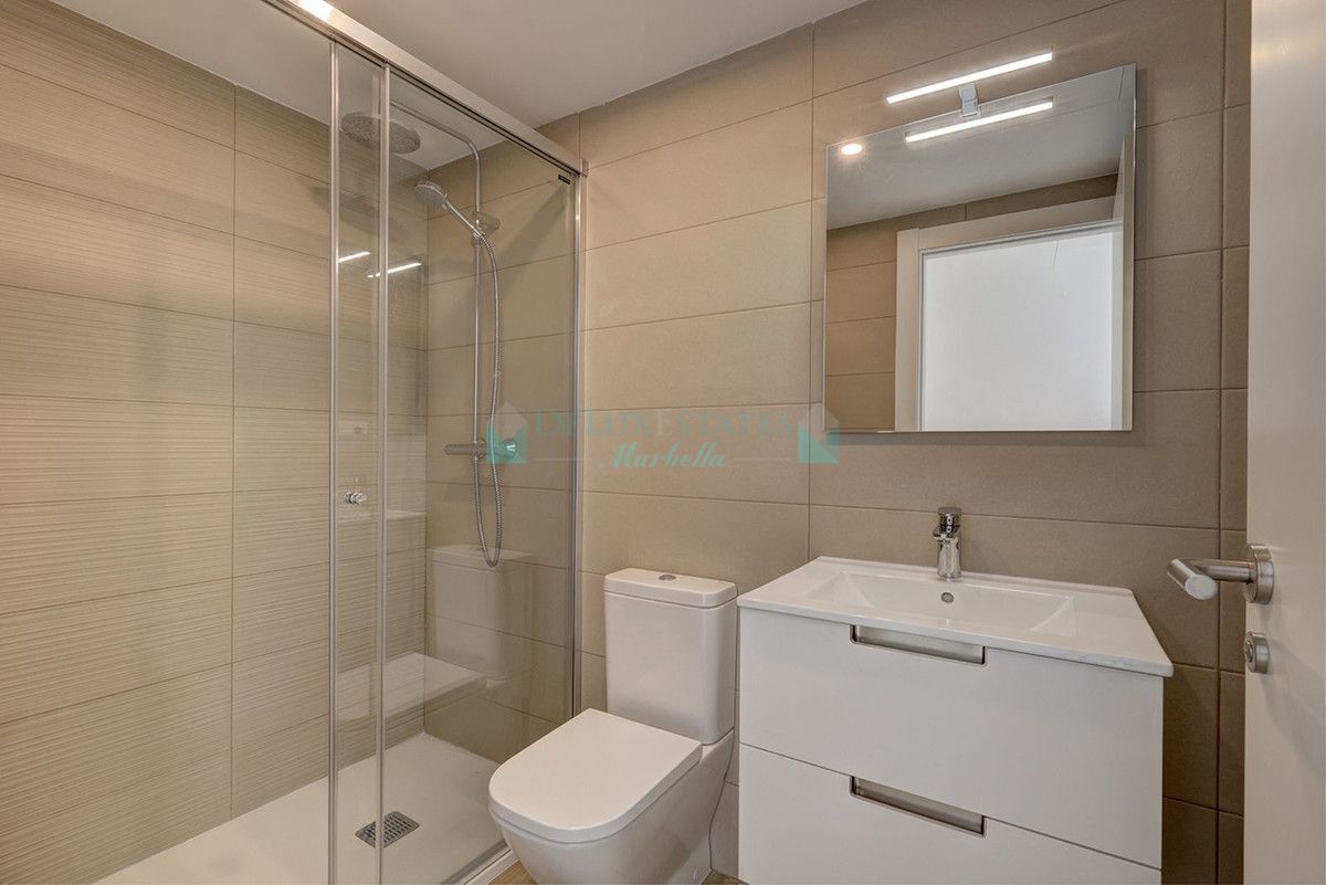 Apartment for sale in Estepona