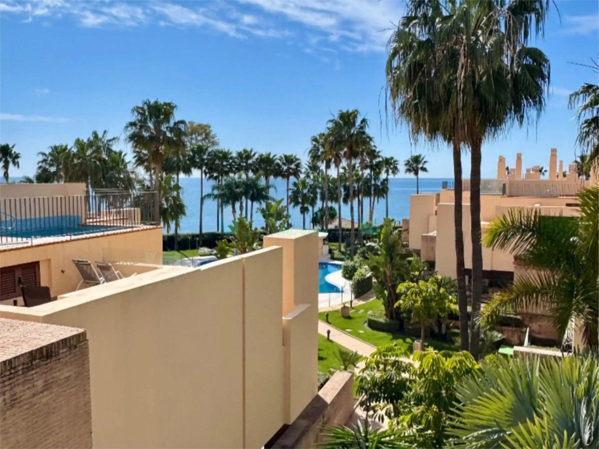 Apartment for sale in Estepona