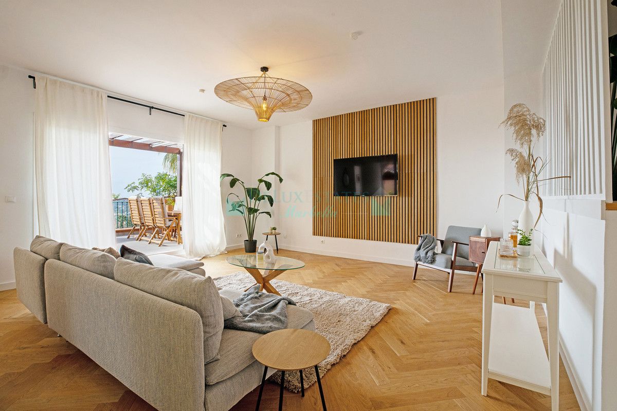 Penthouse for sale in Nueva Andalucia