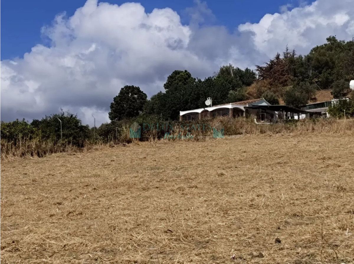 Plot for sale in Estepona