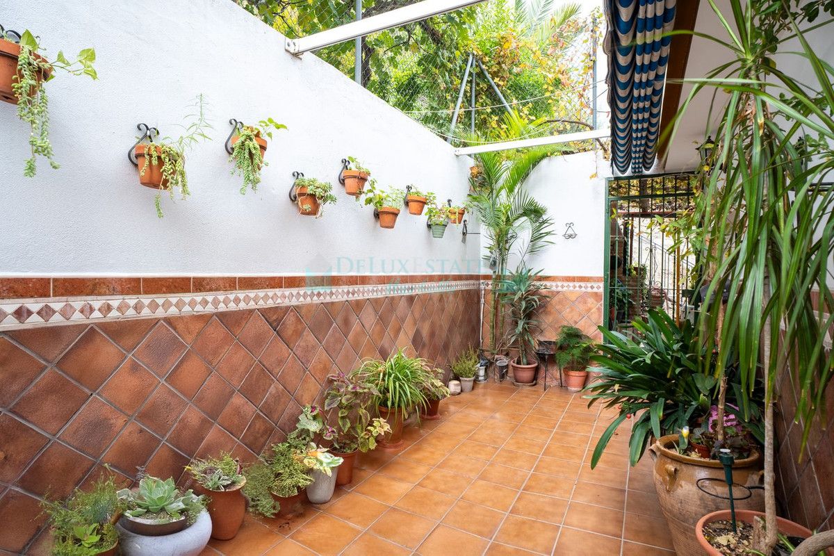 Semi Detached Villa for sale in Estepona