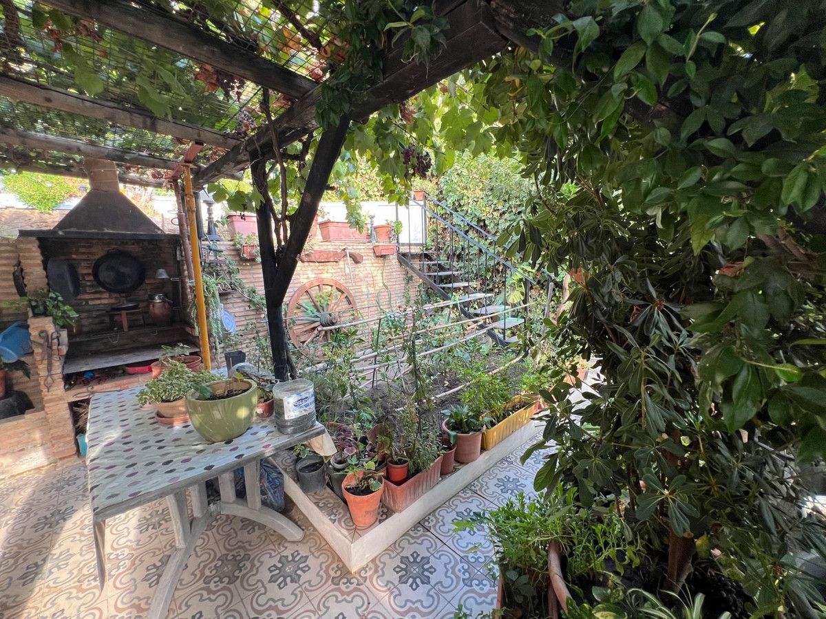 Semi Detached Villa for sale in Estepona