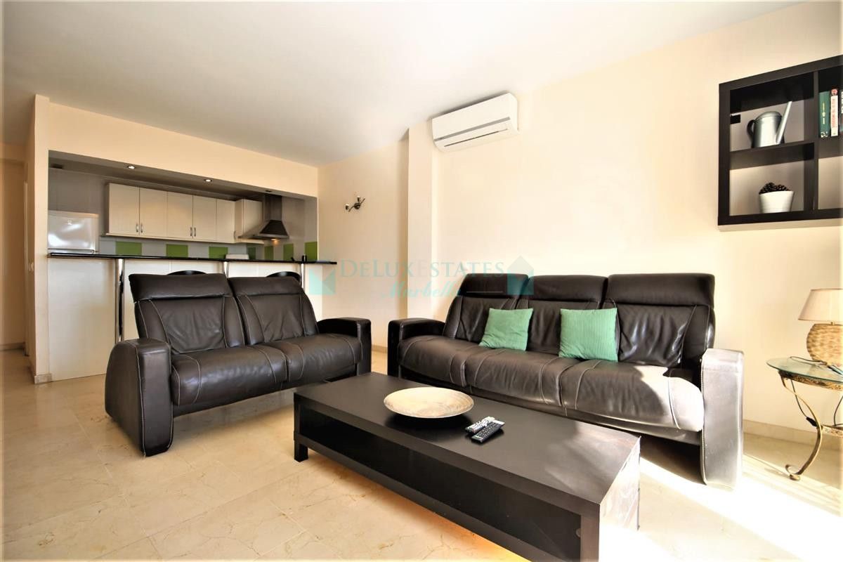 Apartment for sale in Estepona