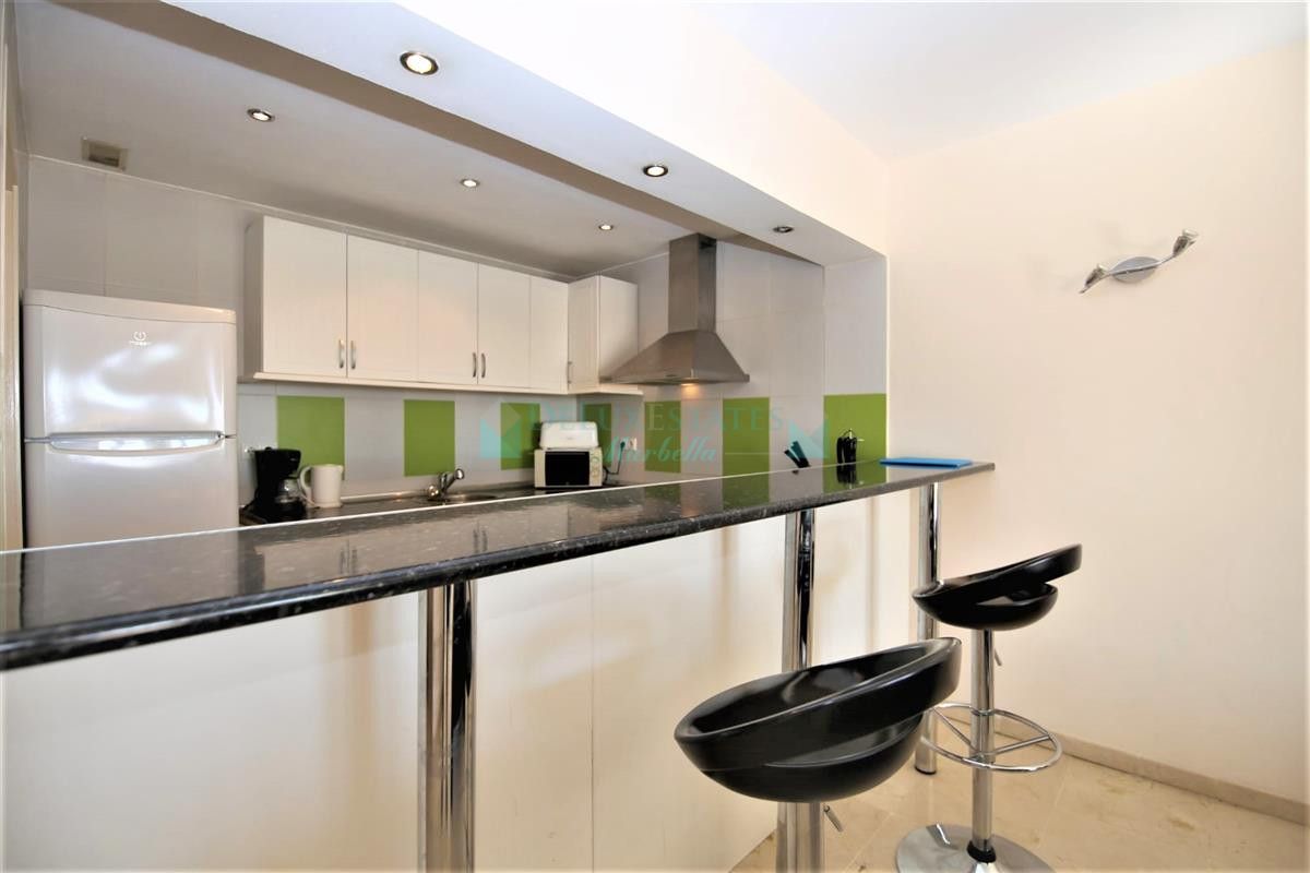 Apartment for sale in Estepona