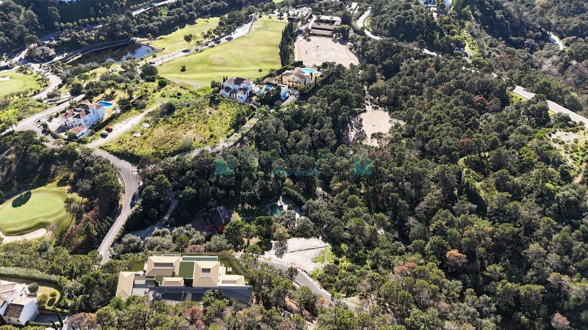 Villa for sale in Benahavis