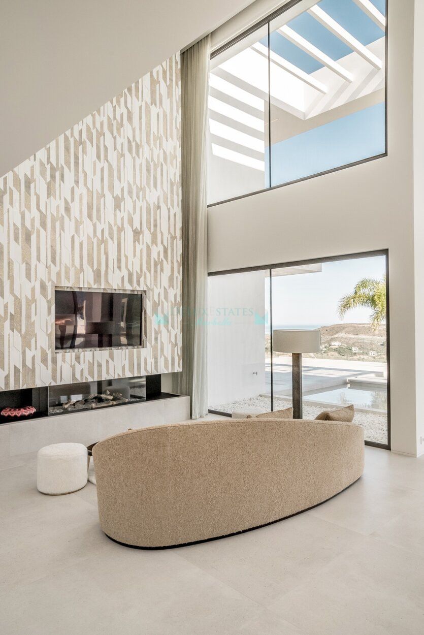 Villa for sale in Benahavis