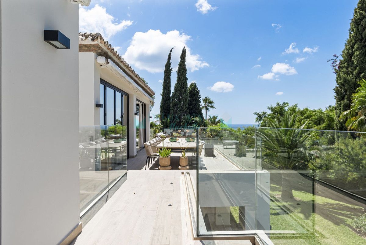Villa en venta en El Rosario, Marbella Este