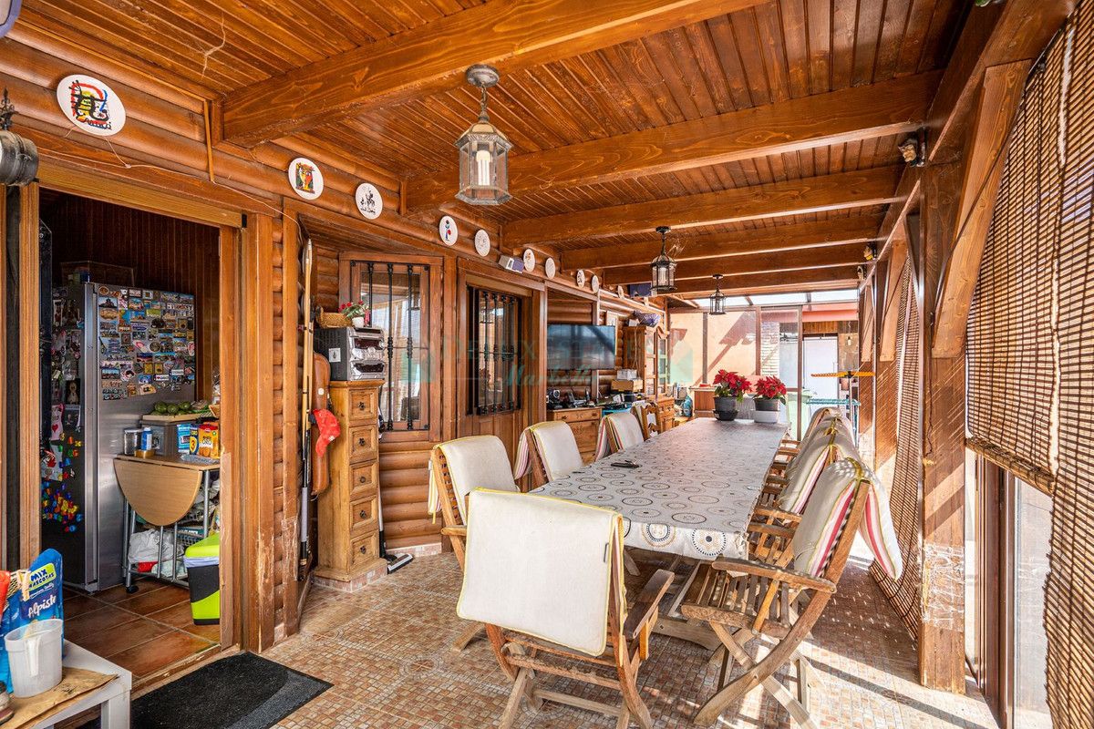 Finca for sale in Estepona