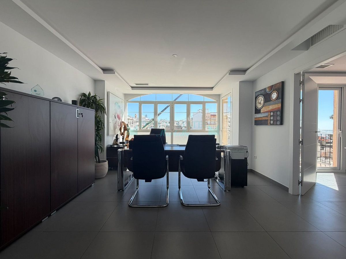 Commercial Premises for sale in Estepona