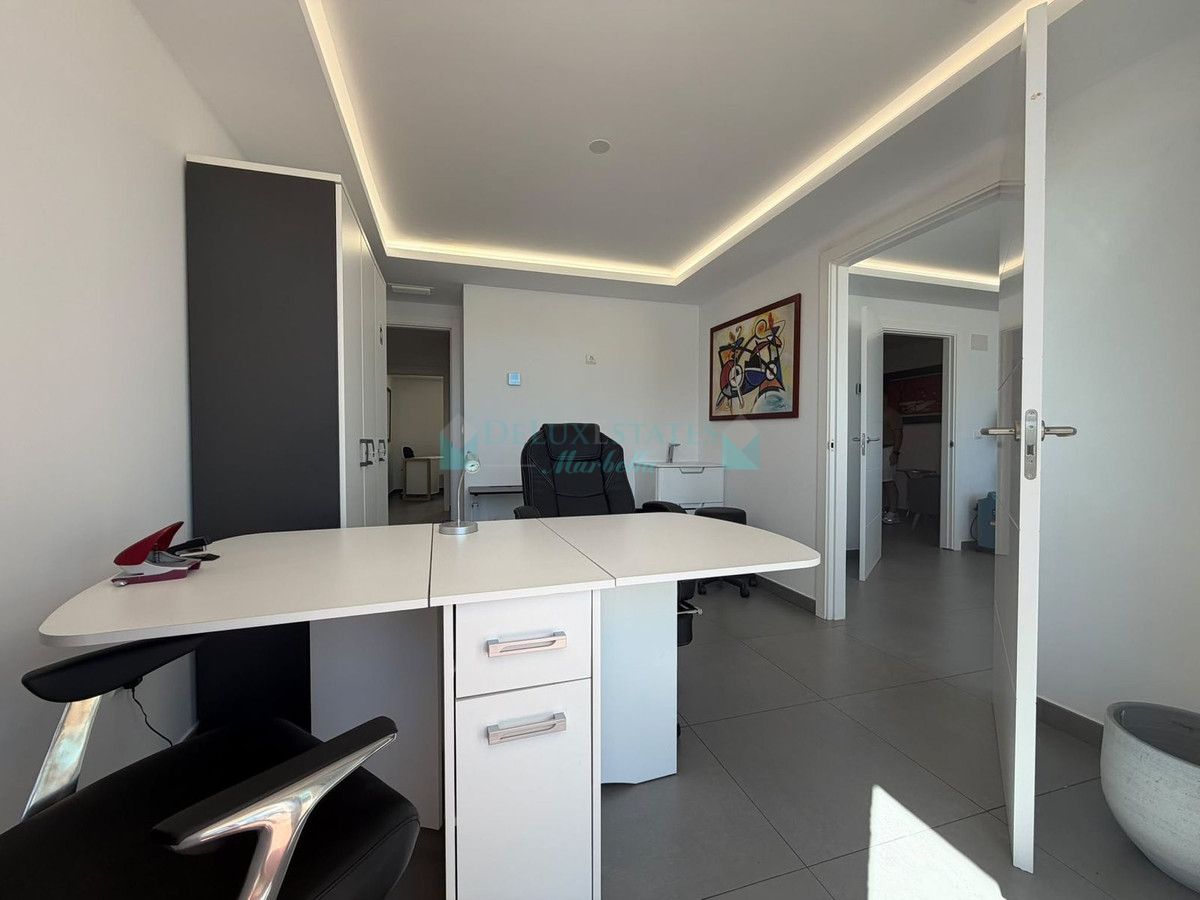Commercial Premises for sale in Estepona
