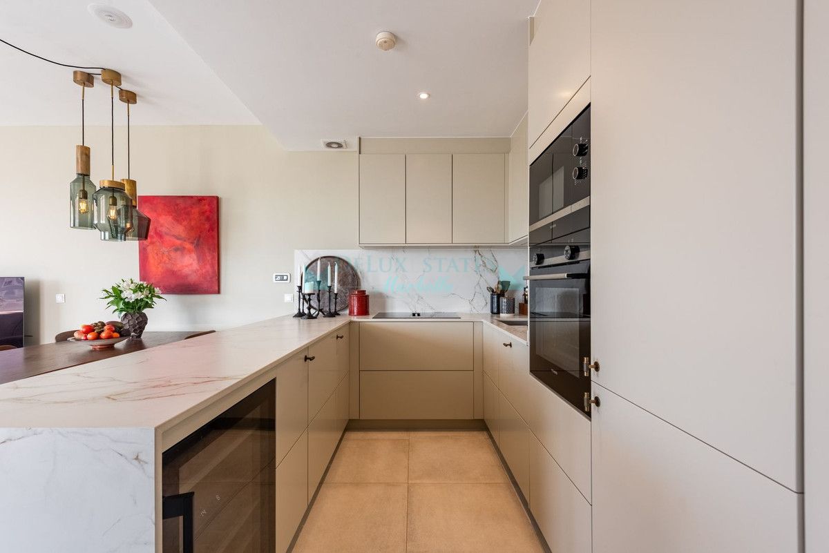 Ático en venta en El Paraiso, Estepona