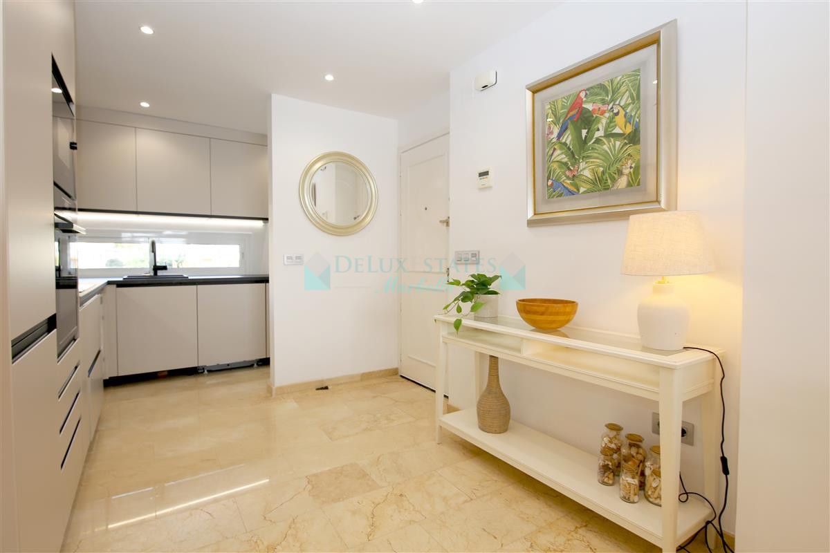 Penthouse for sale in Estepona