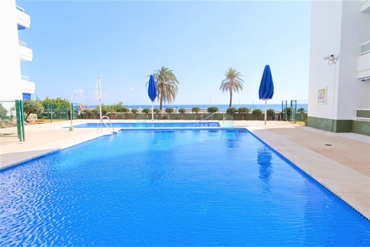 Penthouse for sale in Estepona