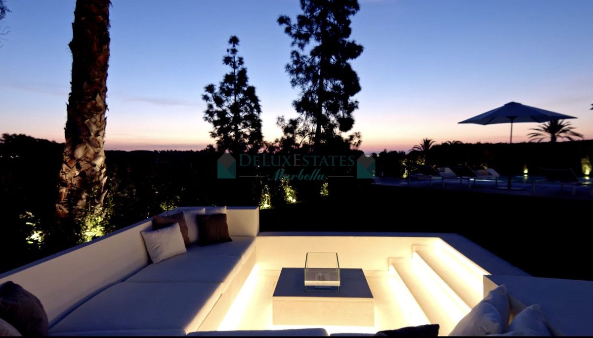 Villa en venta en Aloha, Nueva Andalucia