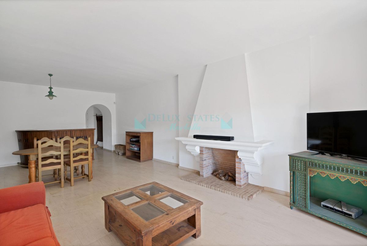 Ground Floor Apartment for sale in Estepona