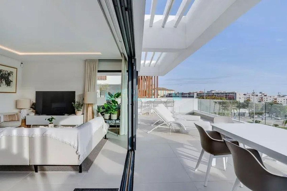 Apartamento en venta en Estepona