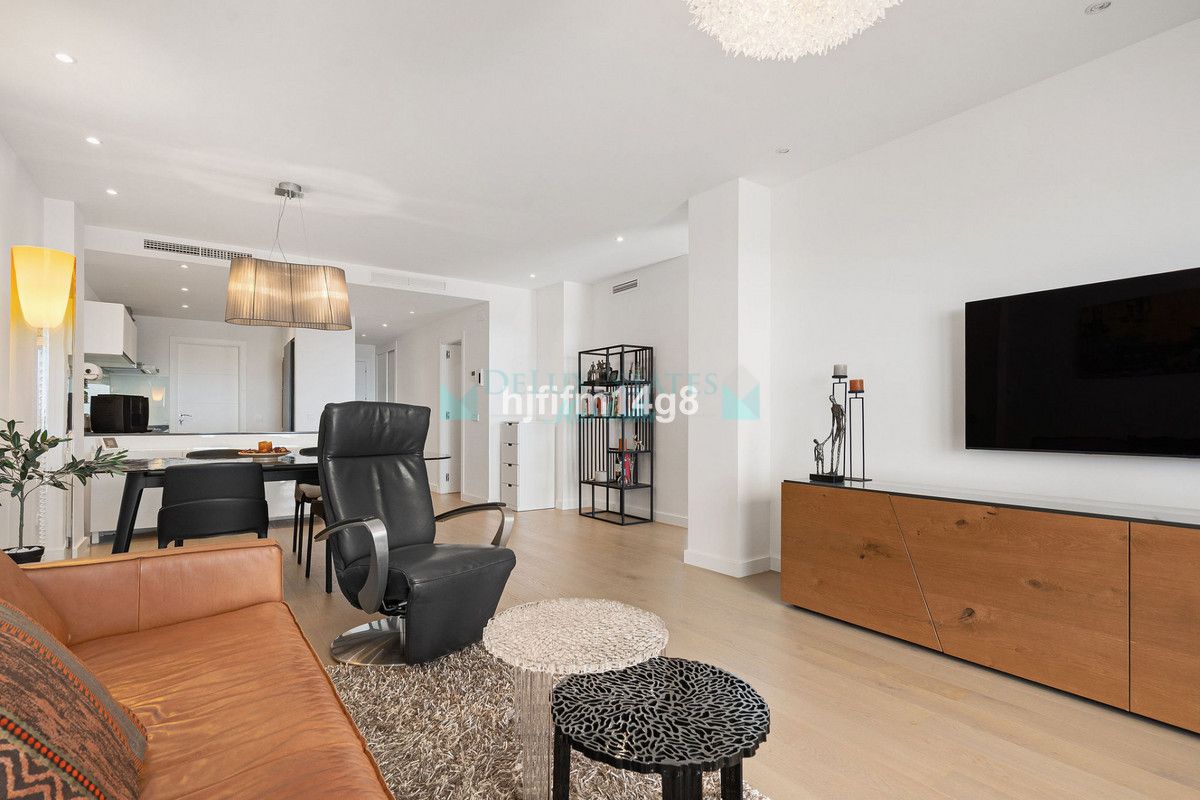 Penthouse for sale in Benahavis