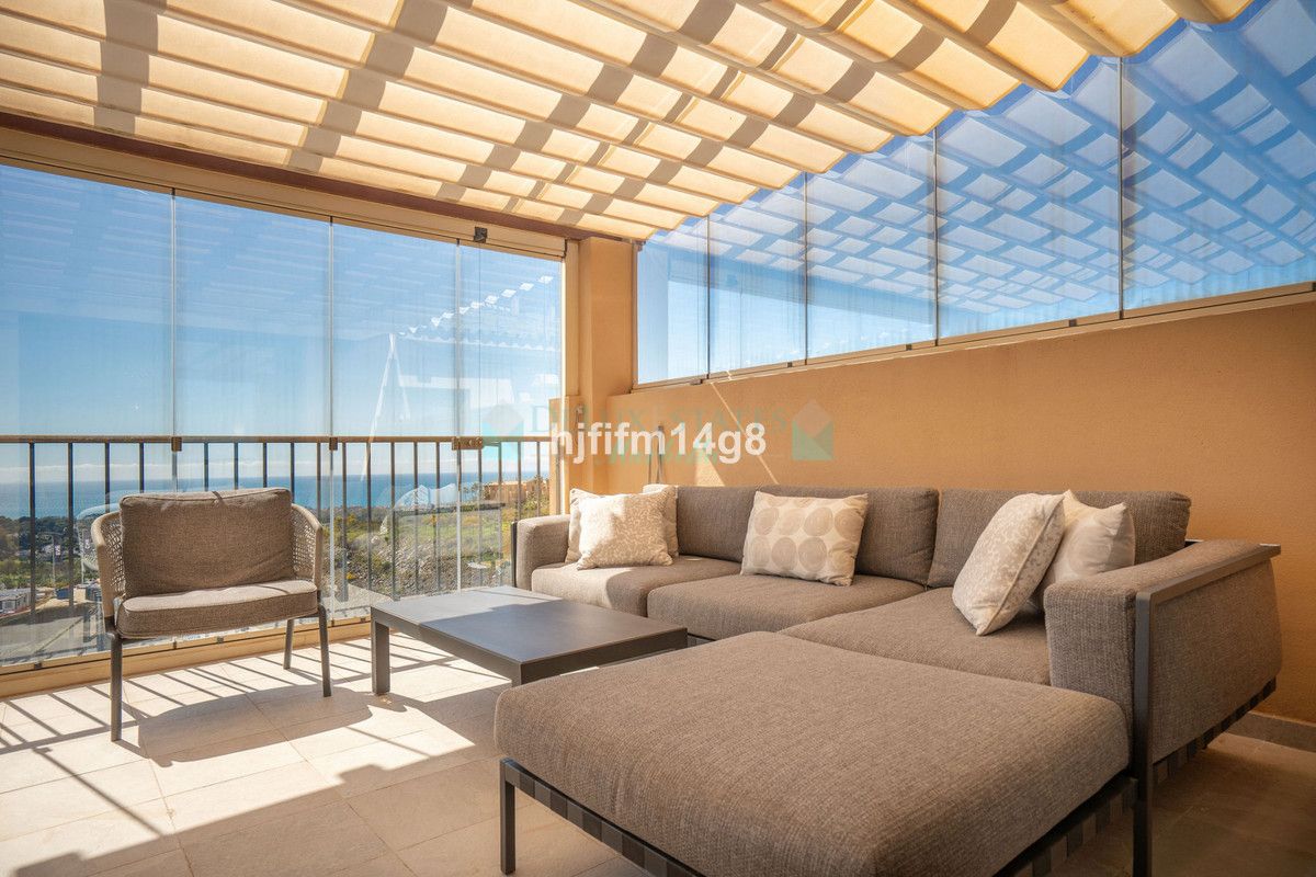 Penthouse for sale in Benahavis