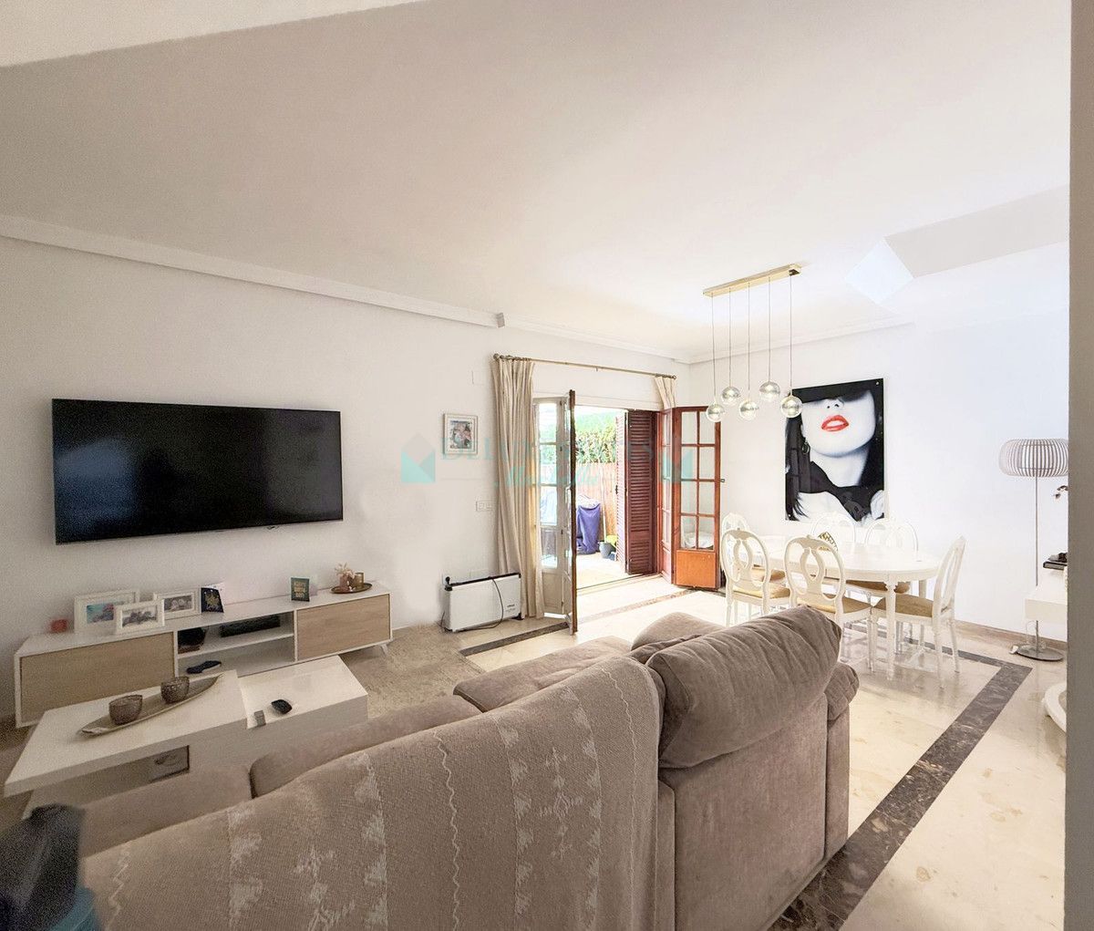 Town House for sale in Estepona