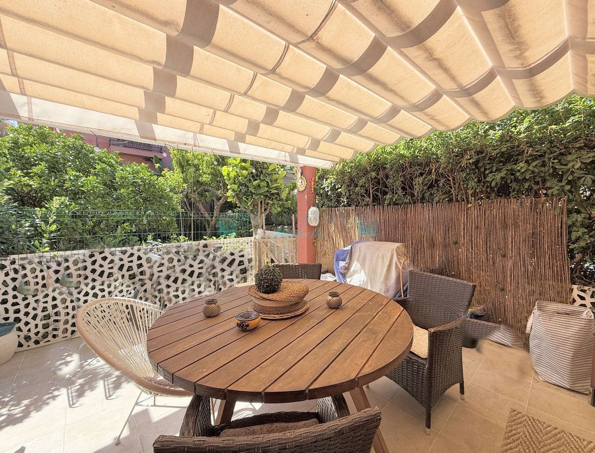 Town House for sale in Estepona