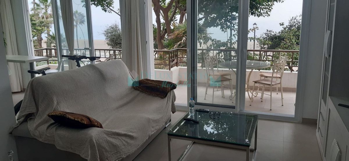 Apartment for sale in Estepona