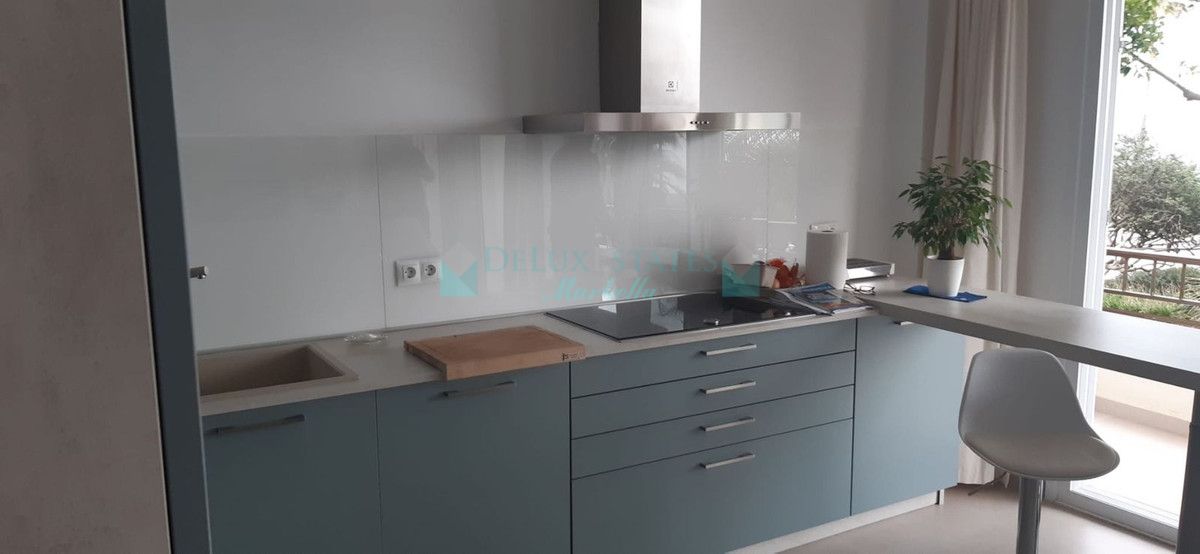 Apartment for sale in Estepona