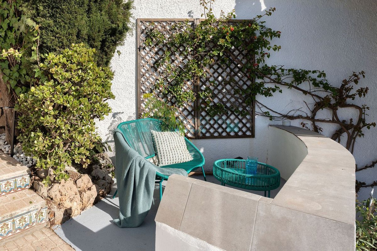 Semi Detached Villa for sale in Nueva Andalucia