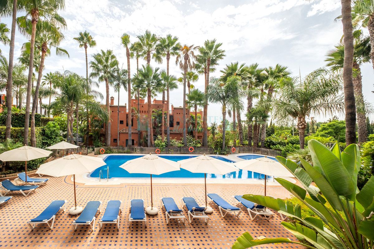 Town House for sale in Marbella Golden Mile