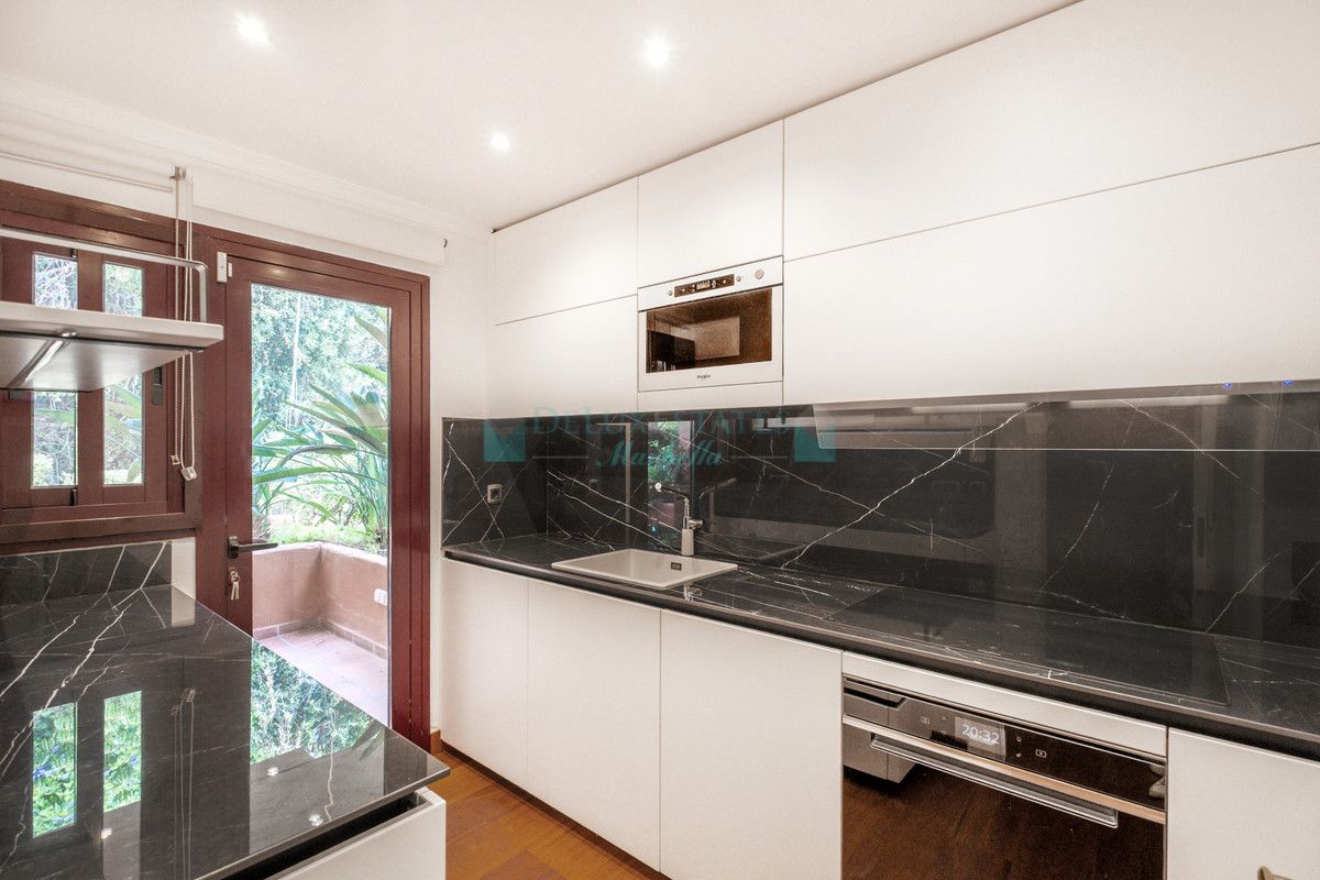 Town House for sale in Marbella Golden Mile